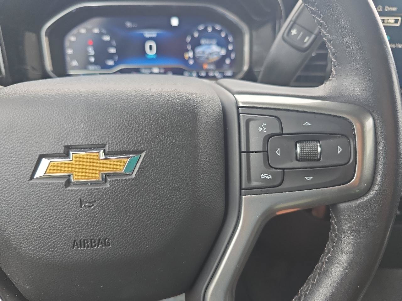 Used 2023 Chevrolet Silverado 1500 LT AWD/4WD image 24