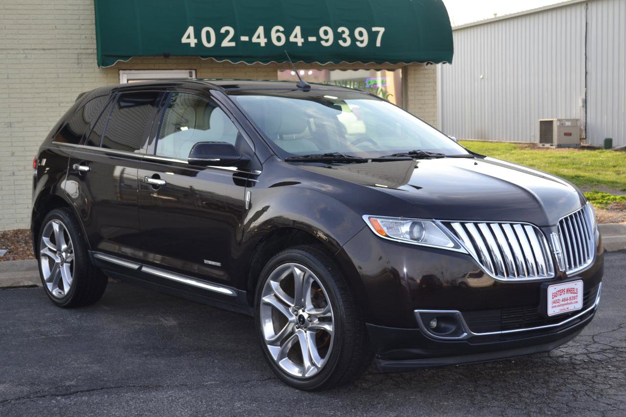 Used 2015 Lincoln MKX AWD w/ Equipment Group 102A image 12