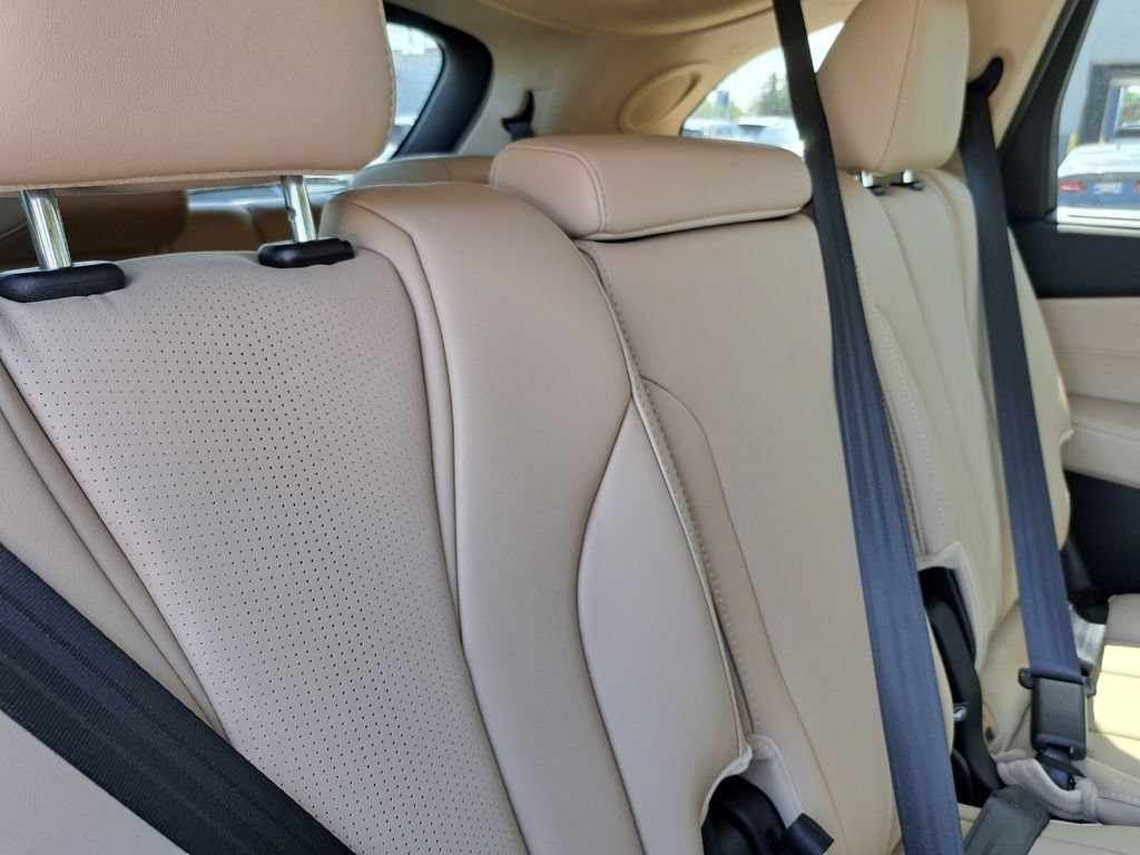 New 2026 Acura MDX w/ Technology Package FWD image 21