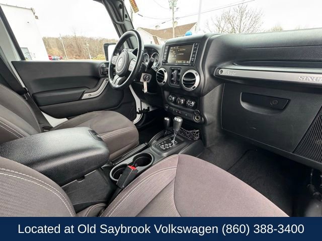 Used 2015 Jeep Wrangler Unlimited Sahara w/ Connectivity Group image 24