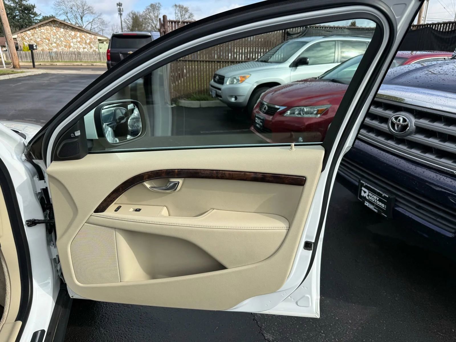 Used 2016 Volvo XC70 T5 Platinum image 14