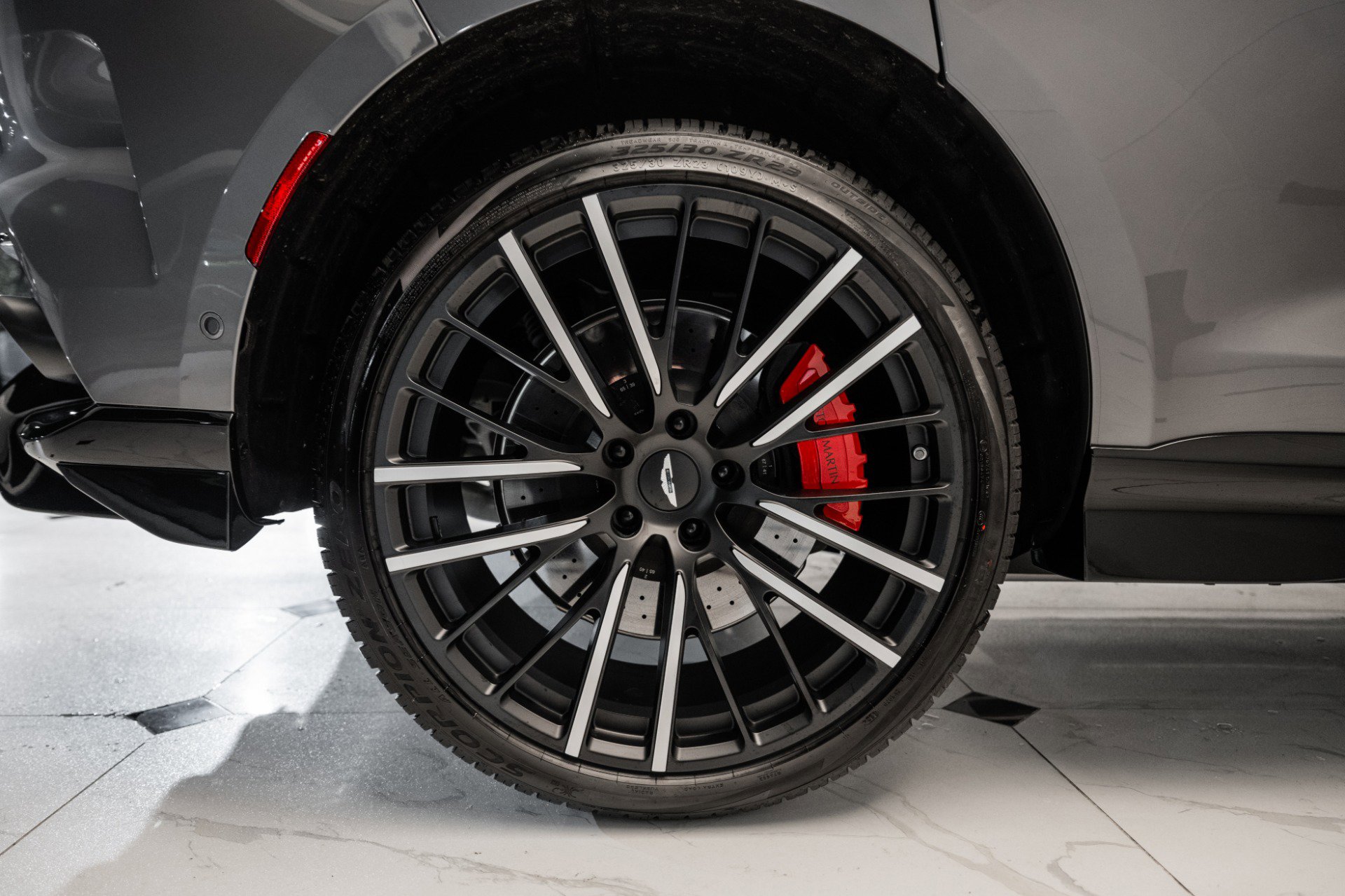 Used 2025 Aston Martin DBX 707 image 48