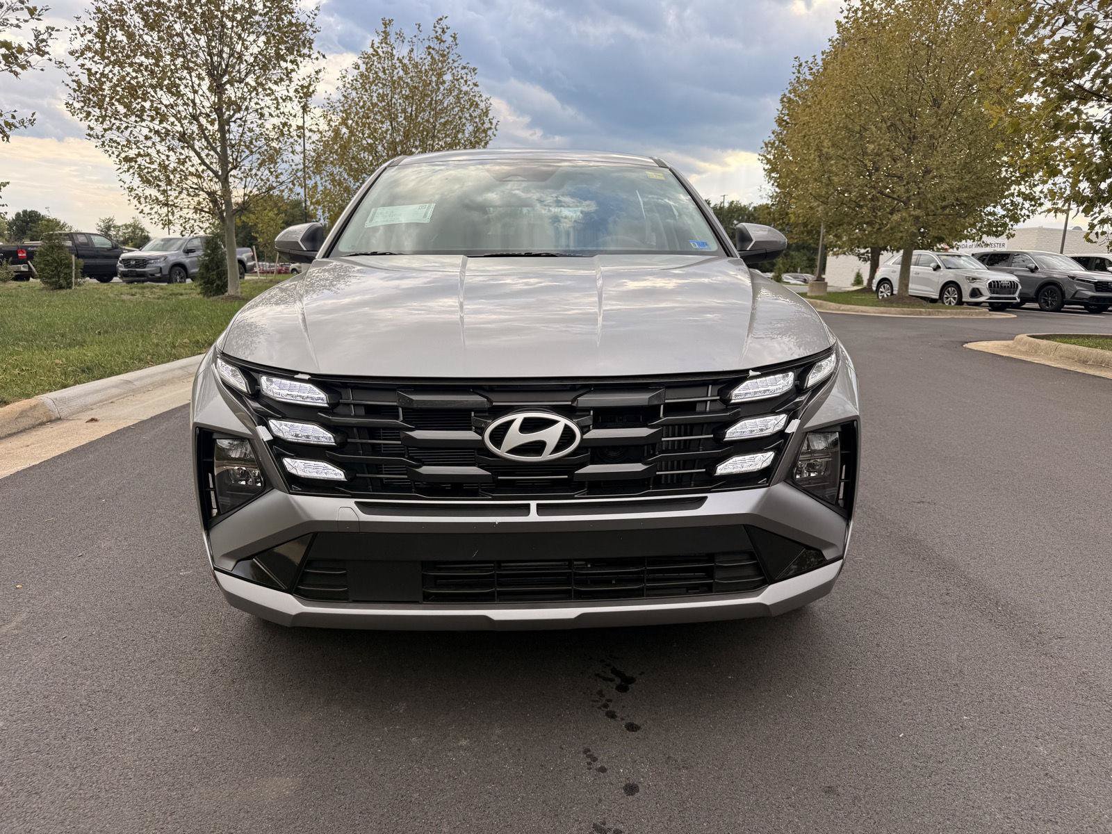 New 2026 Hyundai Tucson Blue SE AWD/4WD image 3
