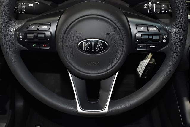 Used 2018 Kia Sorento LX AWD/4WD image 19