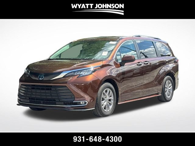 Used 2023 Toyota Sienna XLE