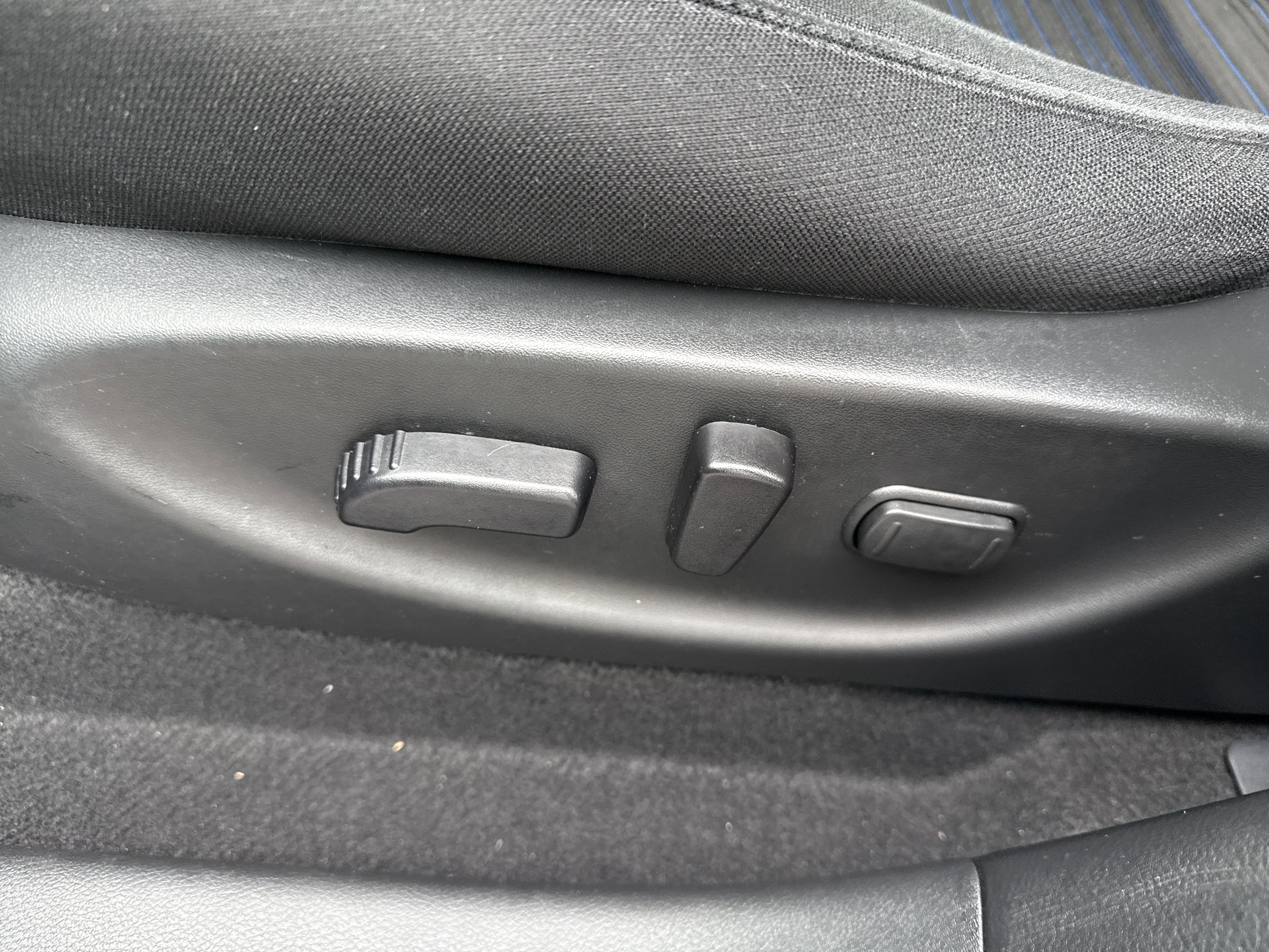 Certified 2024 Nissan Leaf SV Plus FWD image 19
