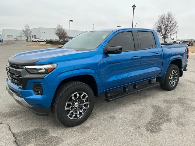 Used 2023 Chevrolet Colorado Z71 w/ Z71 Convenience Package 2 image 3