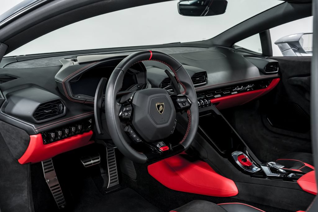 Used 2023 Lamborghini Huracan Tecnica RWD image 12