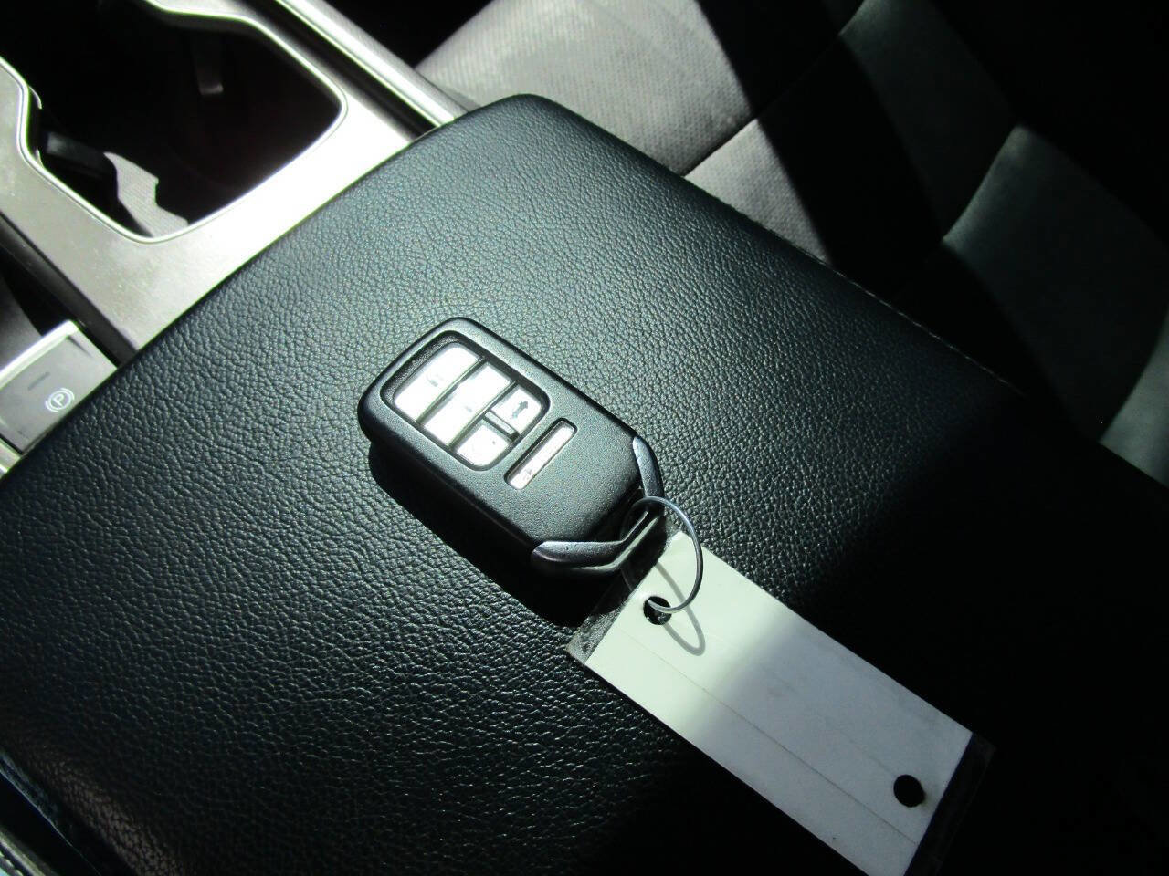 Used 2018 Honda Accord Touring image 18