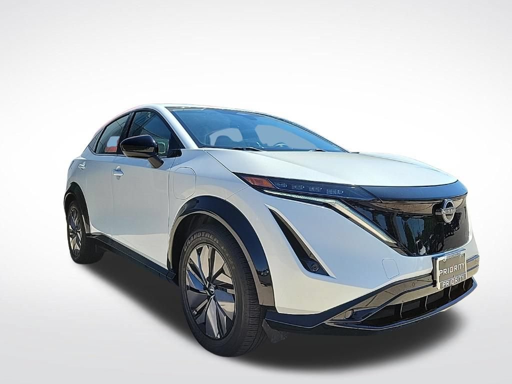 Used 2024 Nissan Ariya AWD image 7