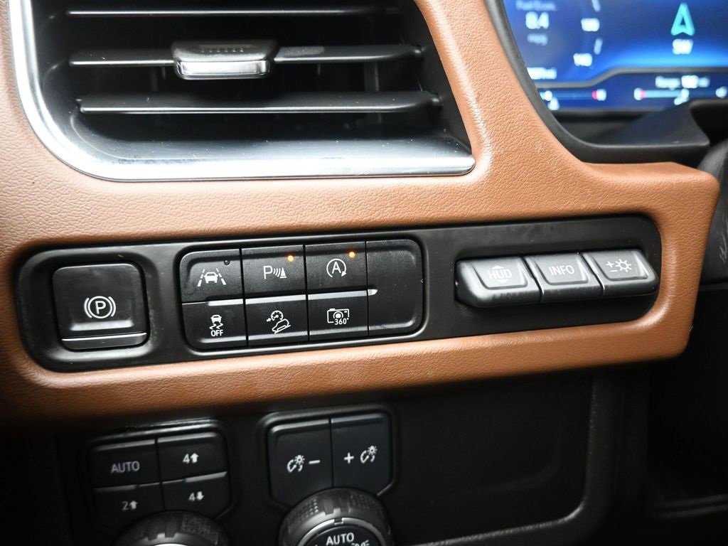 Used 2023 Chevrolet Suburban High Country w/ Premium Package 2 image 34