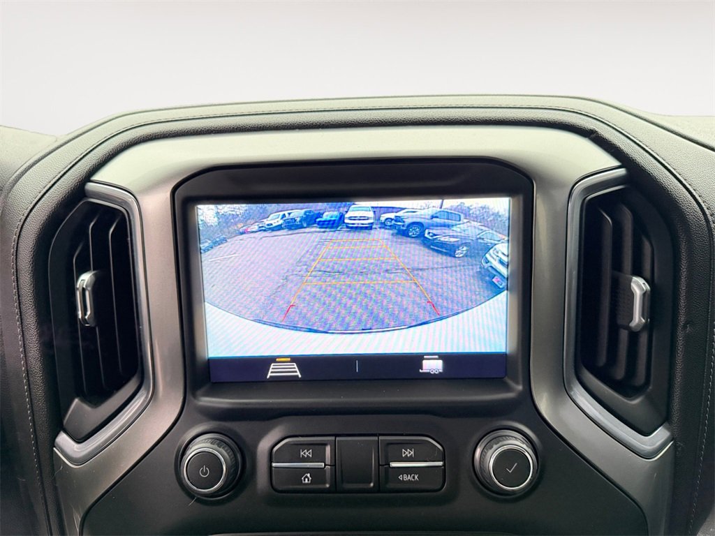 Used 2020 Chevrolet Silverado 1500 LT w/ Trailering Package image 9