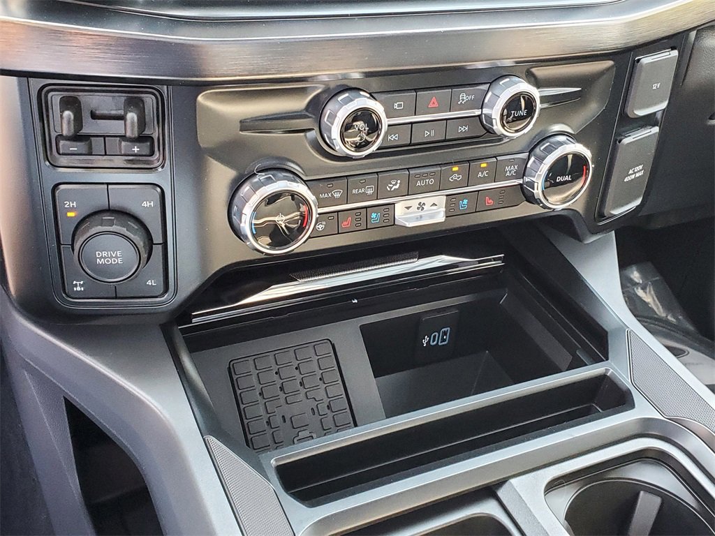 New 2026 Ford F350 Lariat image 19