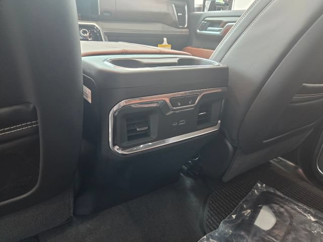 New 2026 GMC Sierra 2500 Denali Ultimate AWD/4WD image 9