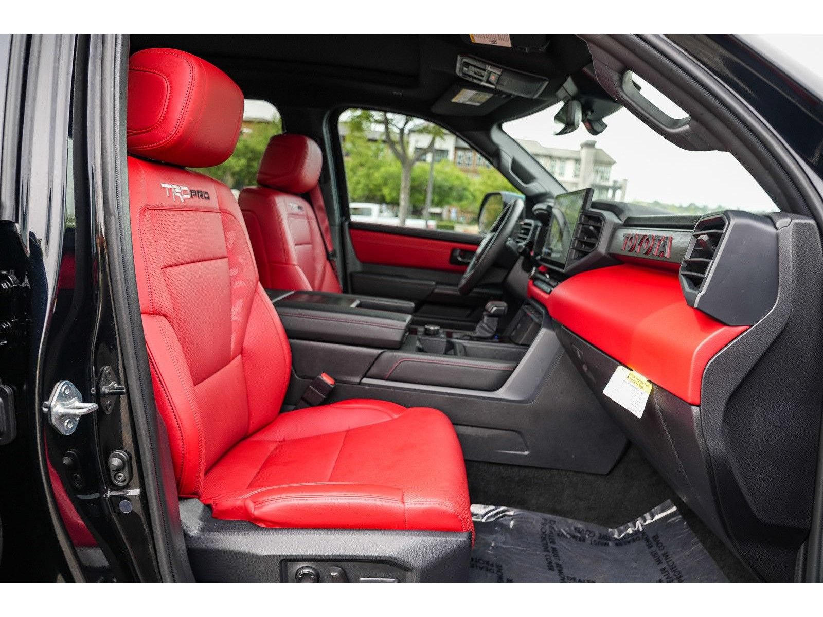 Used 2025 Toyota Tundra TRD Pro AWD/4WD image 16