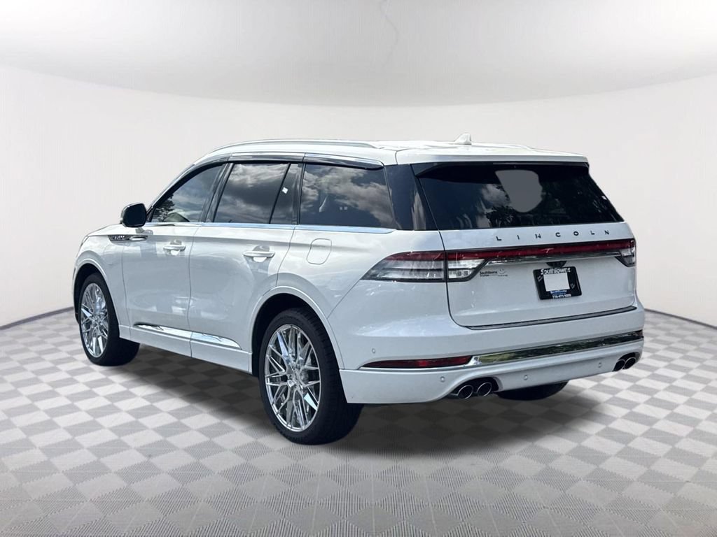 Used 2023 Lincoln Aviator Black Label Grand Touring AWD/4WD image 7