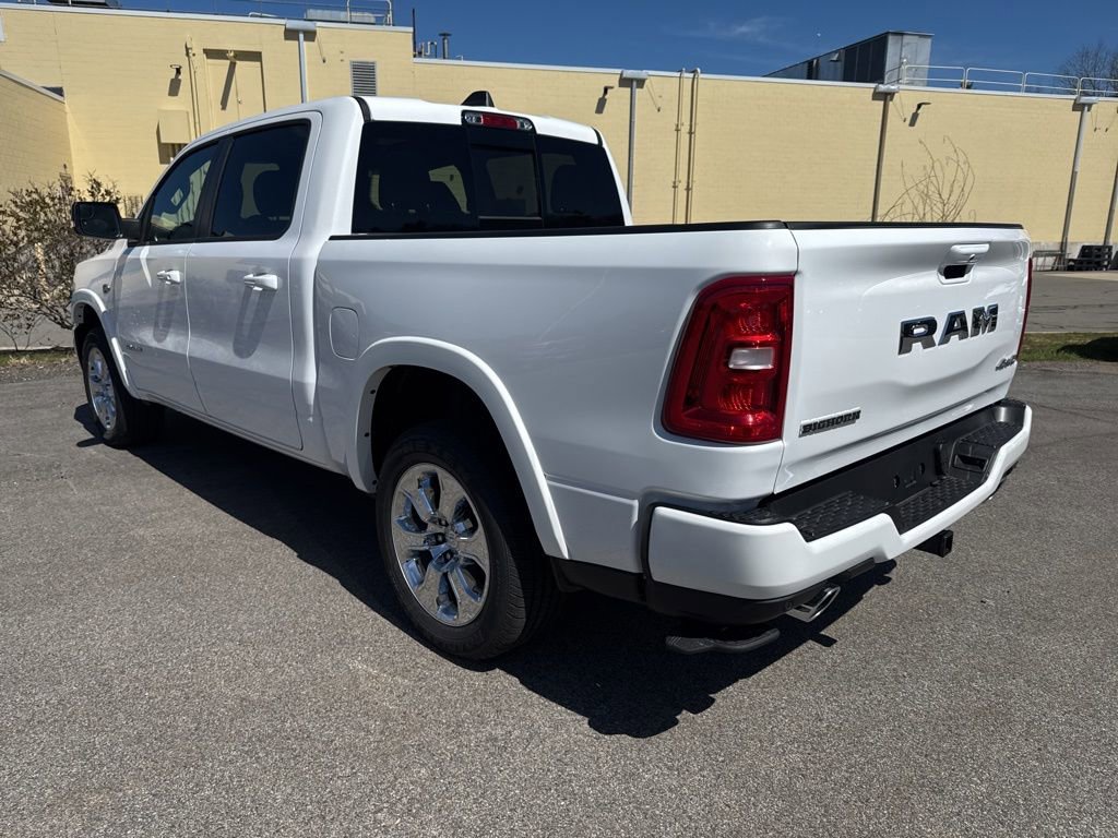 New 2026 RAM 1500 4x4 Crew Cab image 3