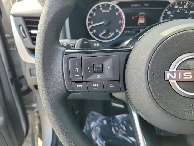 Used 2023 Nissan Rogue SV image 21