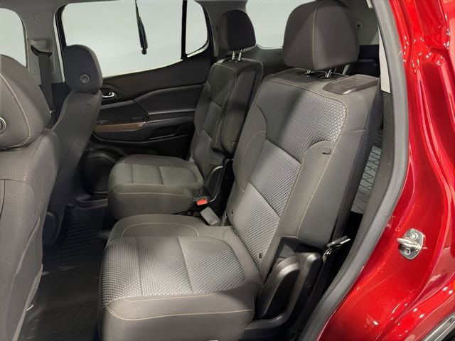 Used 2023 GMC Acadia SLE w/ Driver Convenience Package image 28