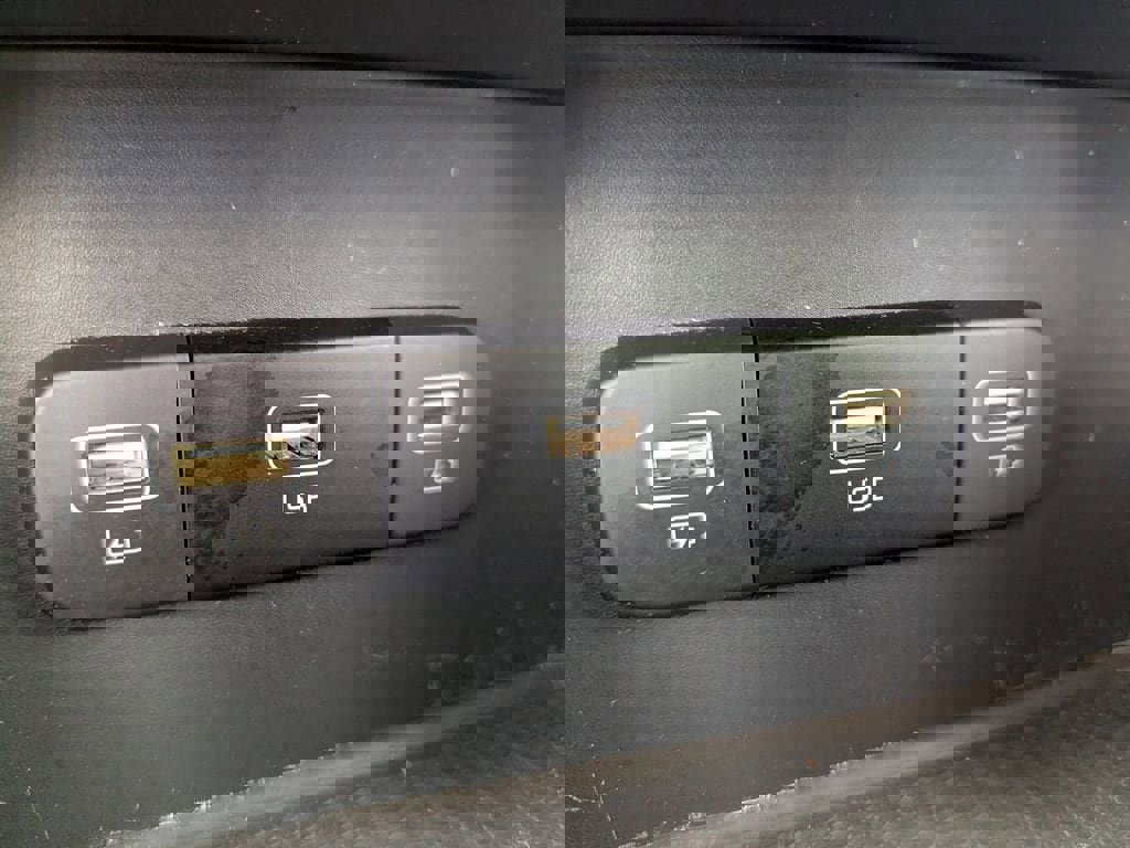 Certified 2024 Kia Carnival LX image 22