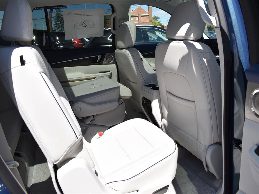 New 2026 Buick Enclave Avenir w/ Super Cruise Package image 9