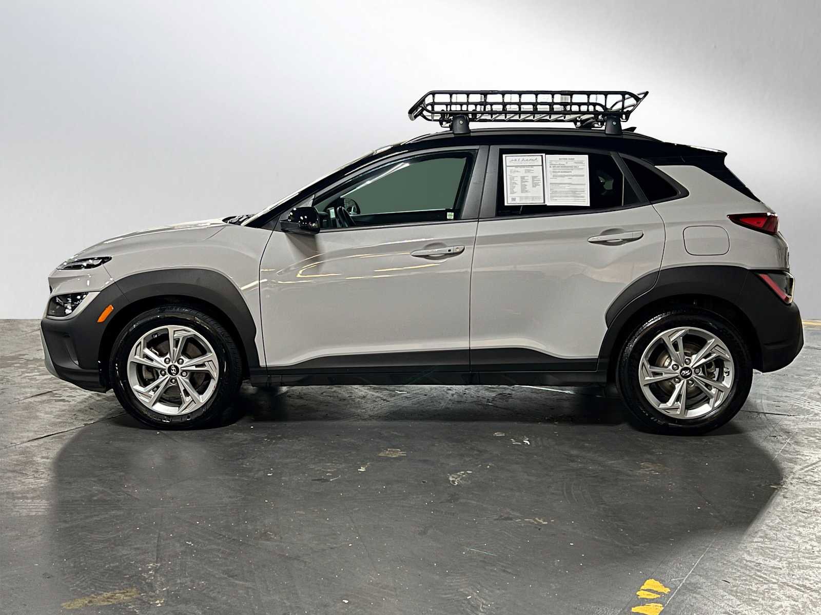 Used 2023 Hyundai Kona SEL w/ Cargo Package image 6
