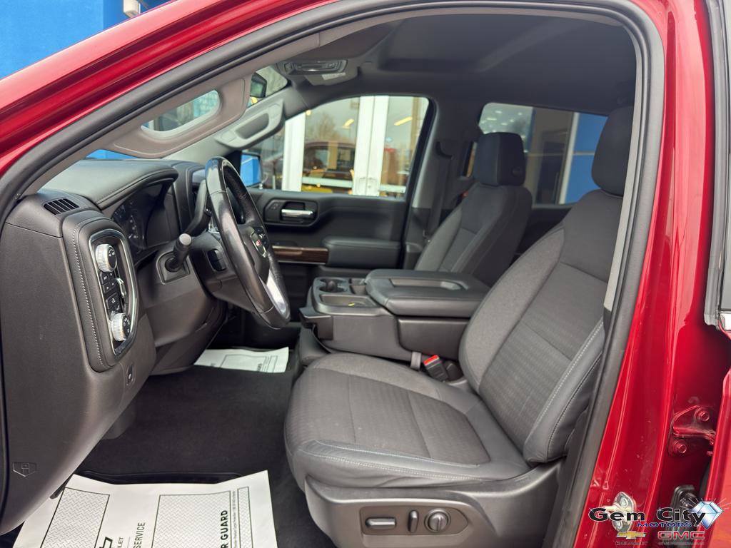 Used 2020 GMC Sierra 1500 SLE w/ SLE Value Package image 16