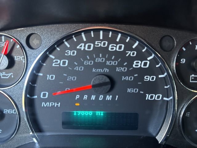 Used 2022 Chevrolet Express 2500 w/ Driver Convenience Package image 12