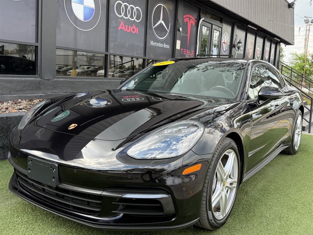 Used 2017 Porsche Panamera 4 AWD/4WD image 1