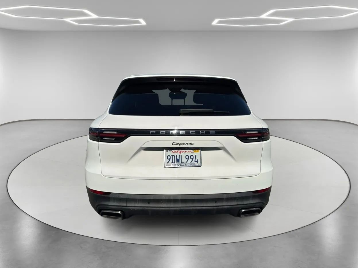 Used 2023 Porsche Cayenne image 6