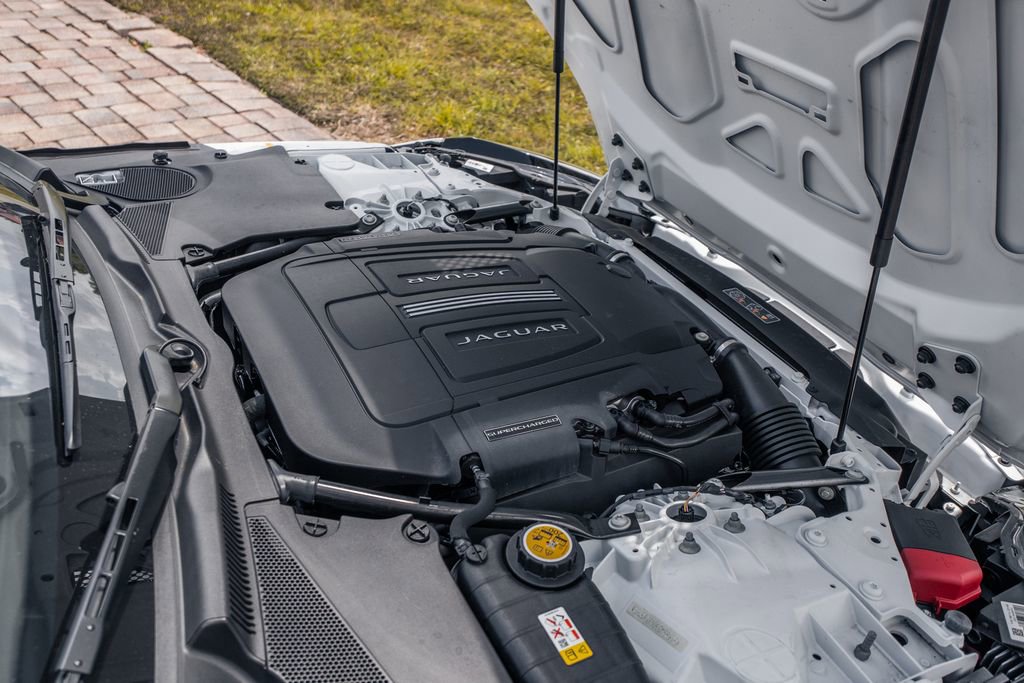 Used 2020 Jaguar F-TYPE R-Dynamic image 37