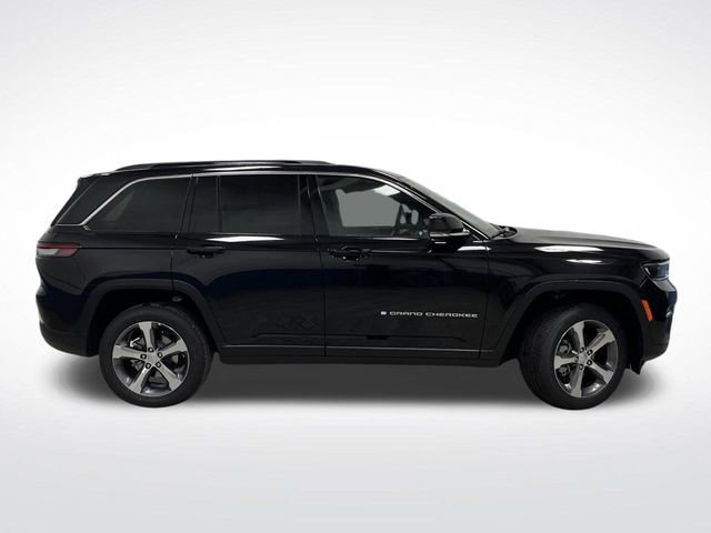 New 2025 Jeep Grand Cherokee Limited w/ Trailer Tow Package image 2