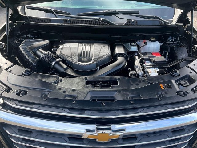 Used 2024 Chevrolet Traverse LT FWD image 9