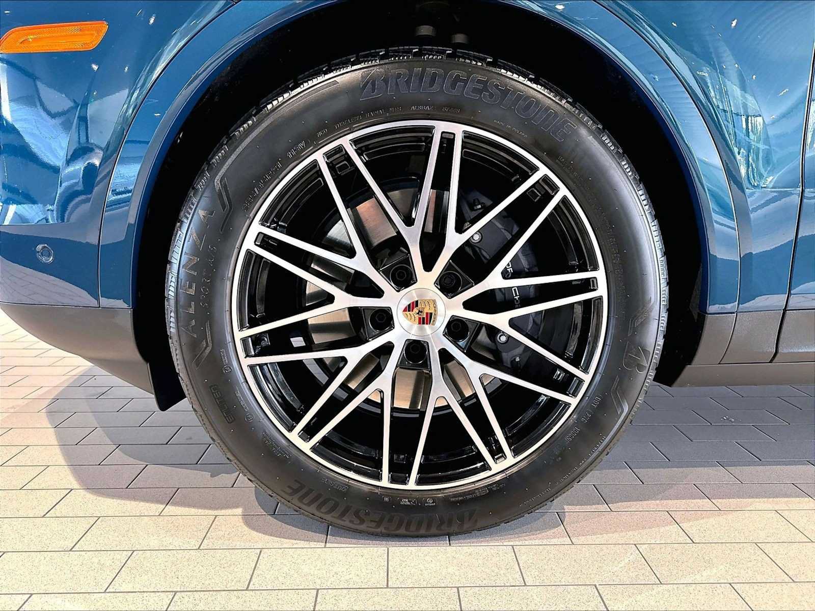 Used 2026 Porsche Cayenne AWD/4WD image 11