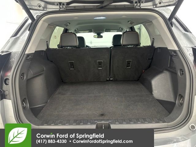 Used 2023 GMC Terrain AT4 image 22