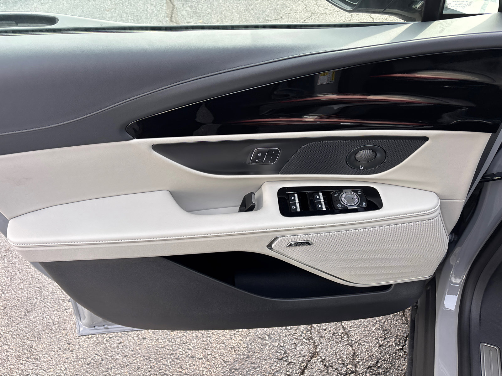 New 2026 Lincoln Nautilus Reserve image 11