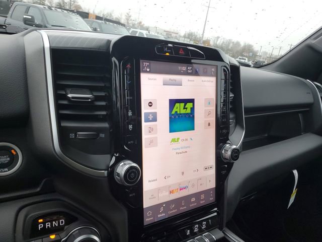 New 2026 RAM 1500 4x4 Crew Cab image 11