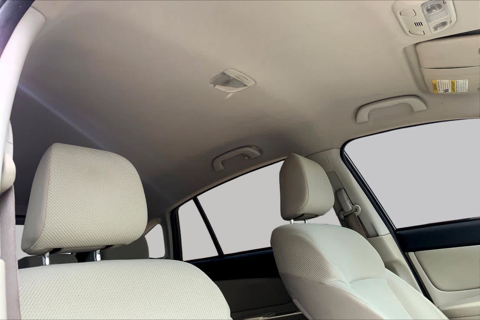 Used 2013 Subaru Impreza 2.0i Premium w/ All-Weather Pkg AWD/4WD image 14
