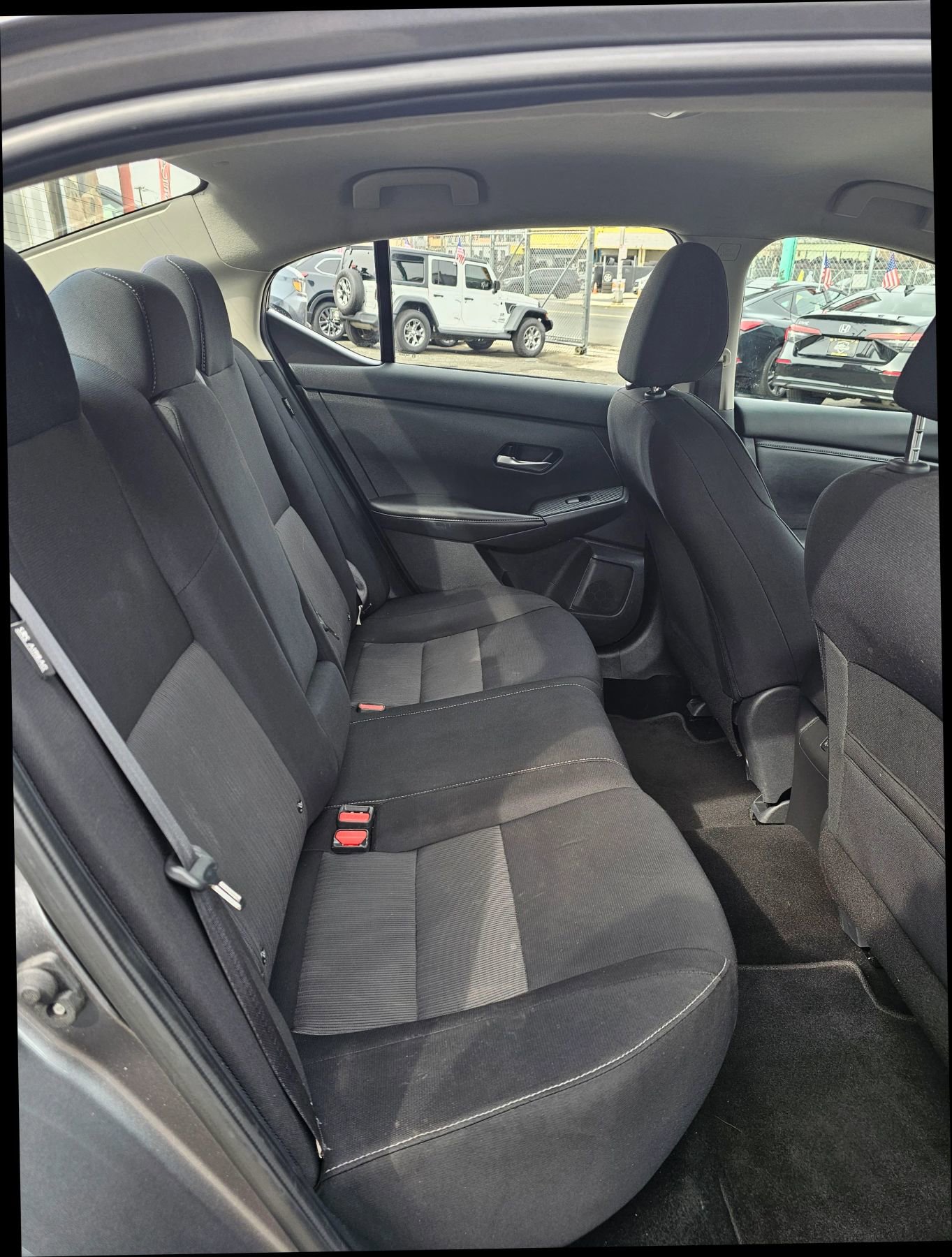 Used 2022 Nissan Sentra SV image 9