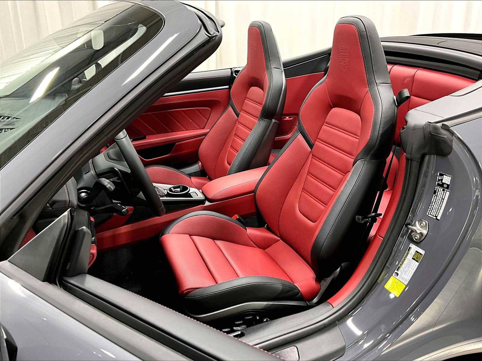 Used 2026 Porsche 911 Carrera GTS RWD image 7