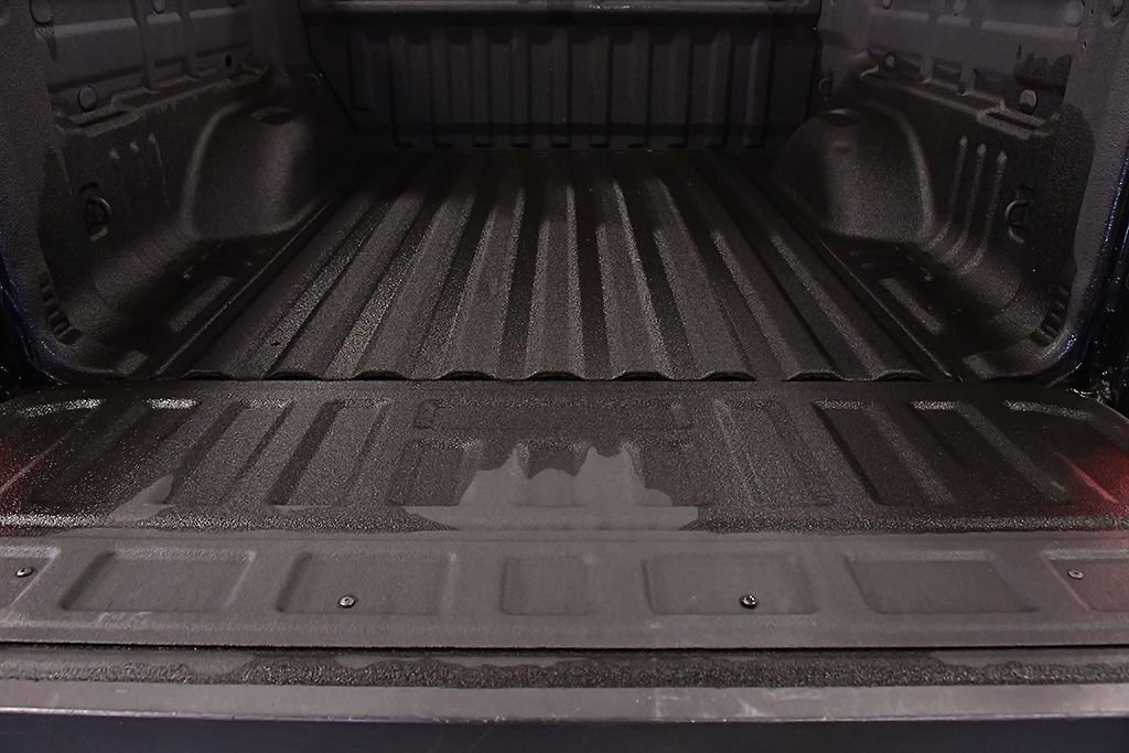 Used 2019 Chevrolet Colorado W/T w/ Custom Special Edition image 12