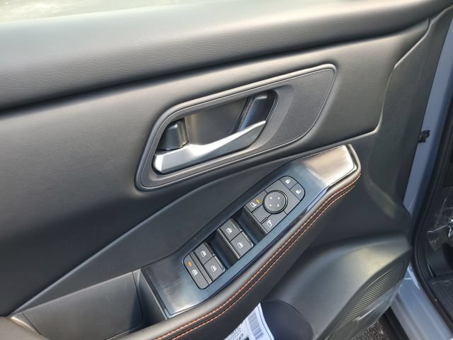New 2026 Nissan Rogue SV AWD/4WD image 11