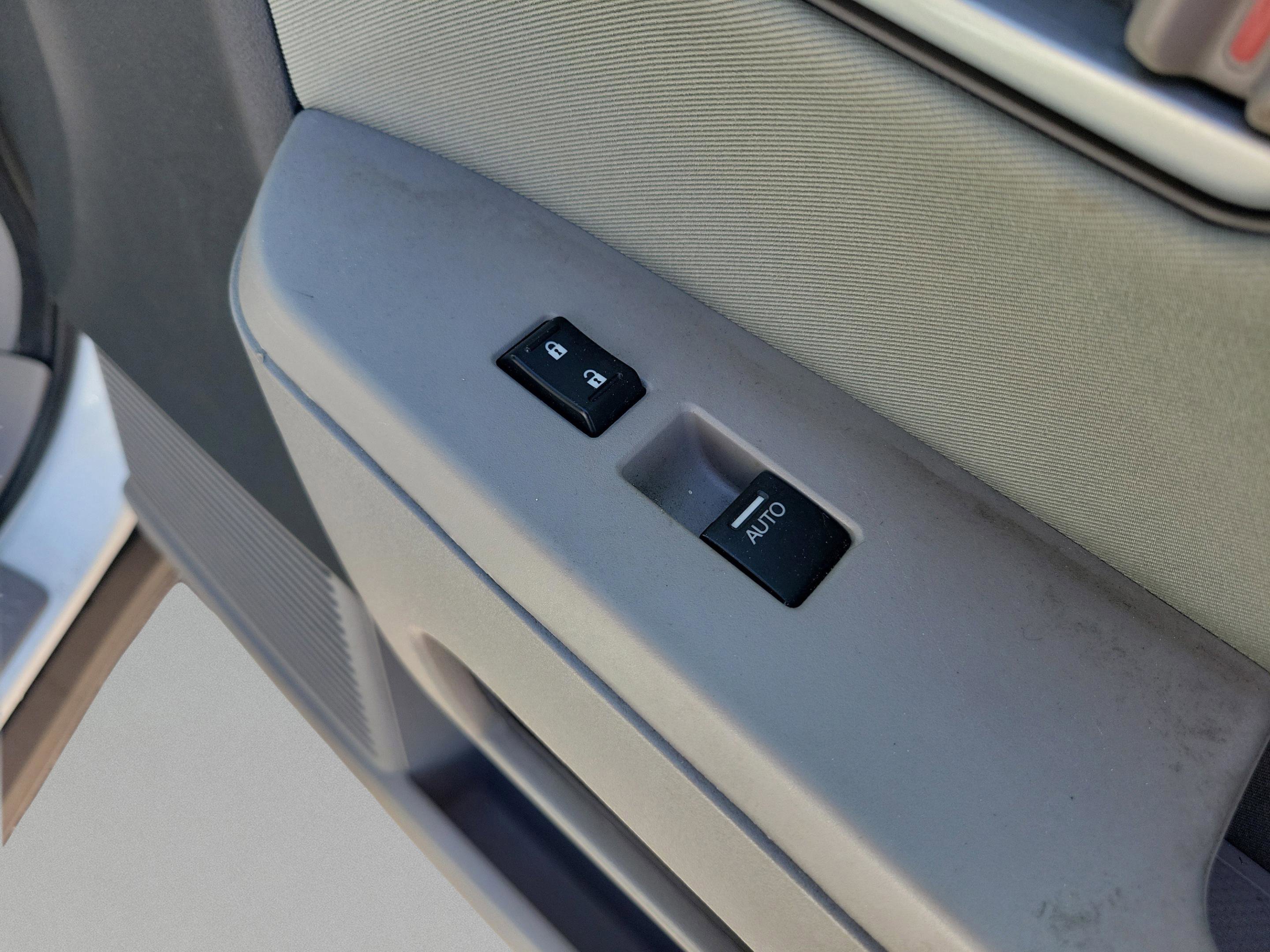 Used 2015 Honda Pilot LX image 20