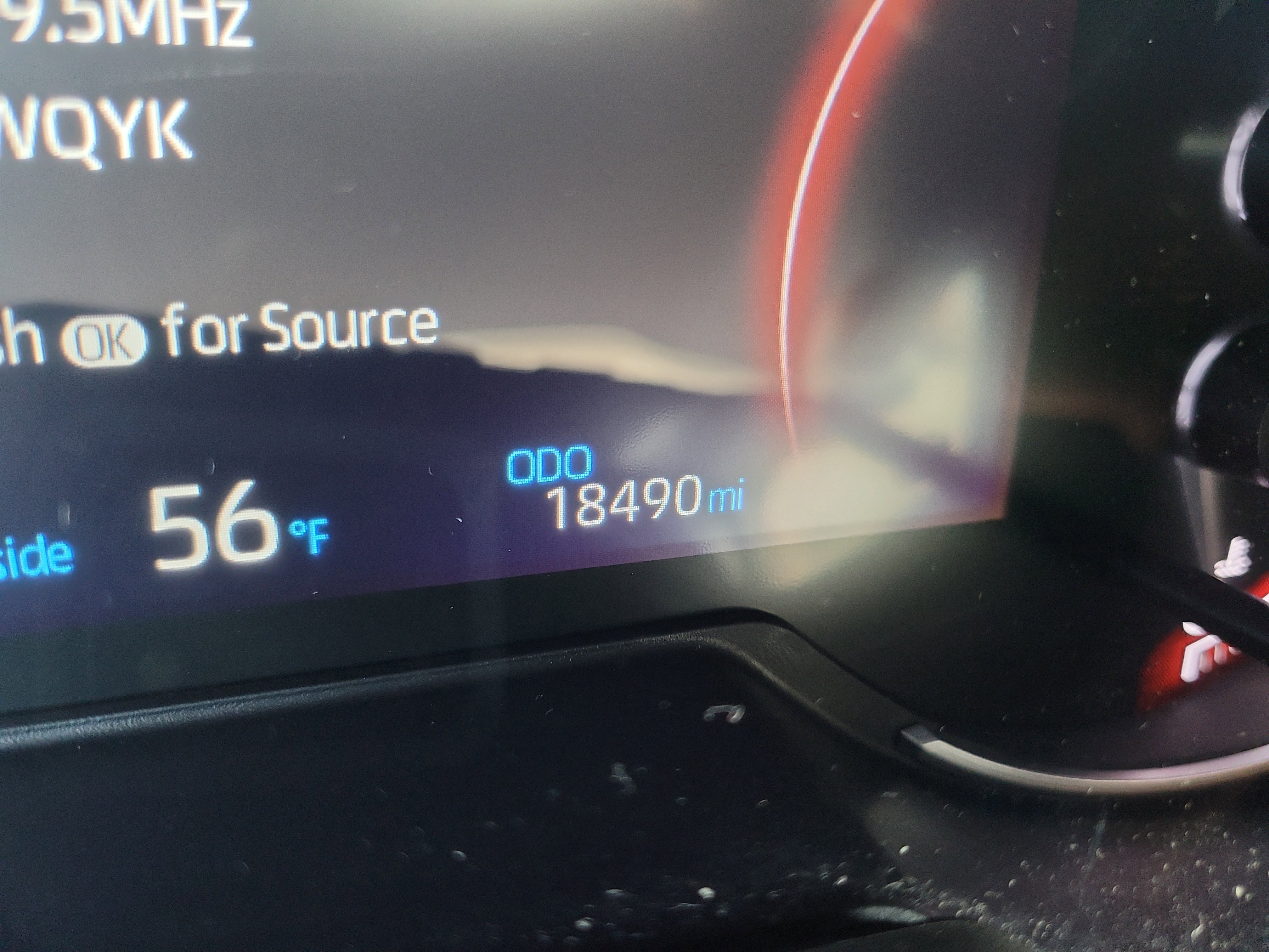 Used 2023 Toyota RAV4 LE image 31