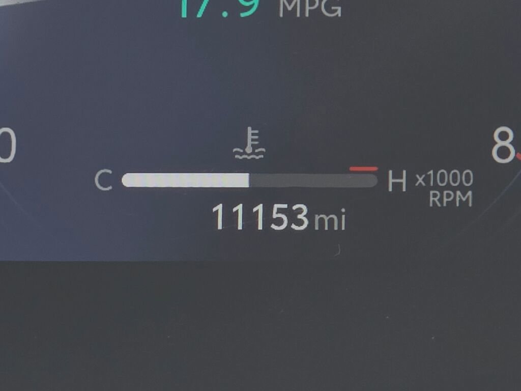 Used 2024 Toyota Highlander Platinum image 32