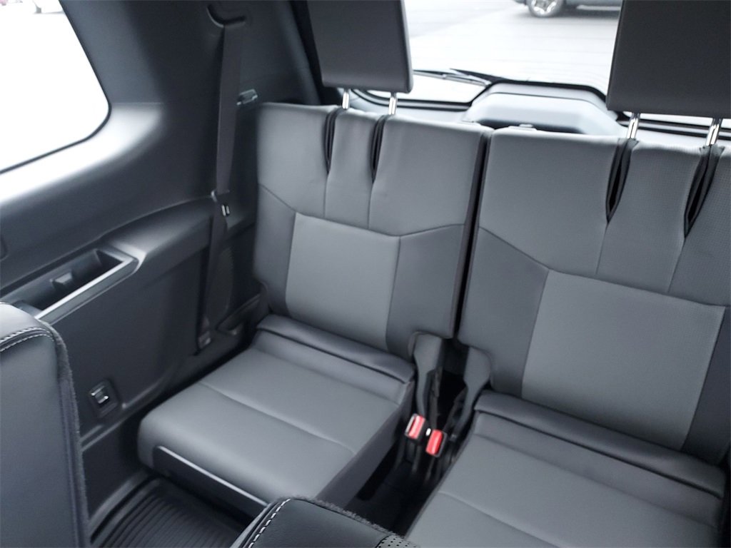 Used 2025 Lexus GX 550 image 29