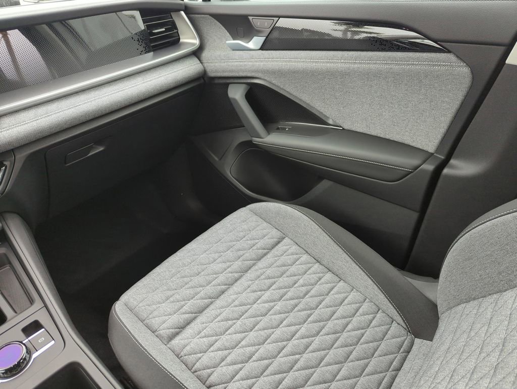 New 2026 Volkswagen Tiguan S image 22