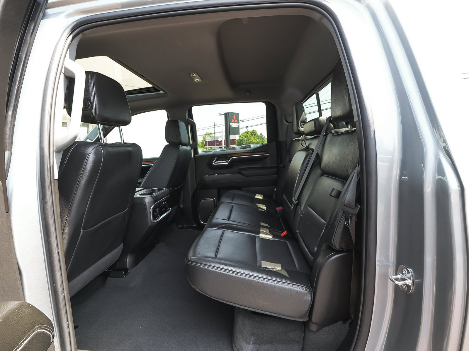 Used 2024 GMC Sierra 1500 Denali AWD/4WD image 33