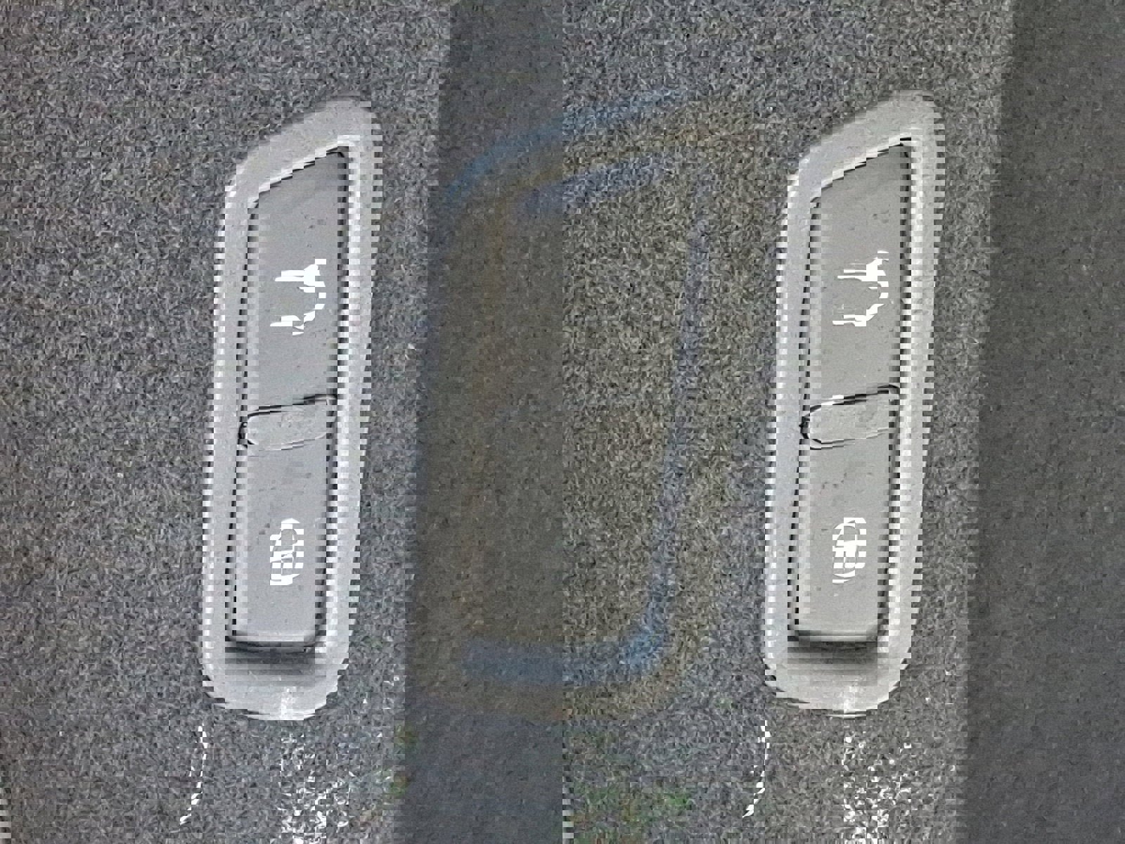 Used 2020 Maserati Levante S GranLusso image 32