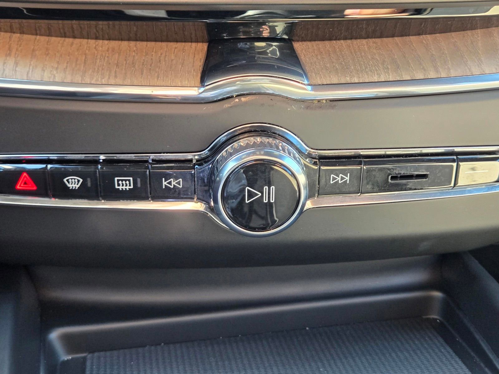 Used 2026 Volvo XC60 B5 Plus w/ Protection Package Premier AWD/4WD image 21